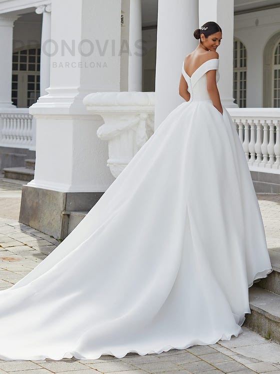 Brides of France Full Service Twin Cities Bridal Salon